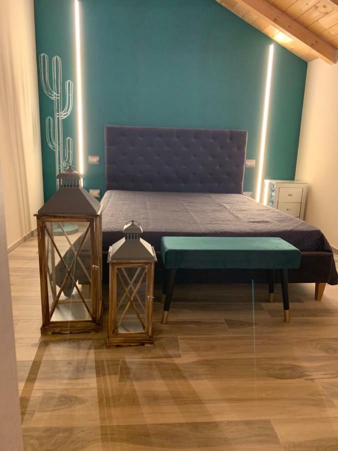Palazzo Eugenia Suites Vasto Esterno foto