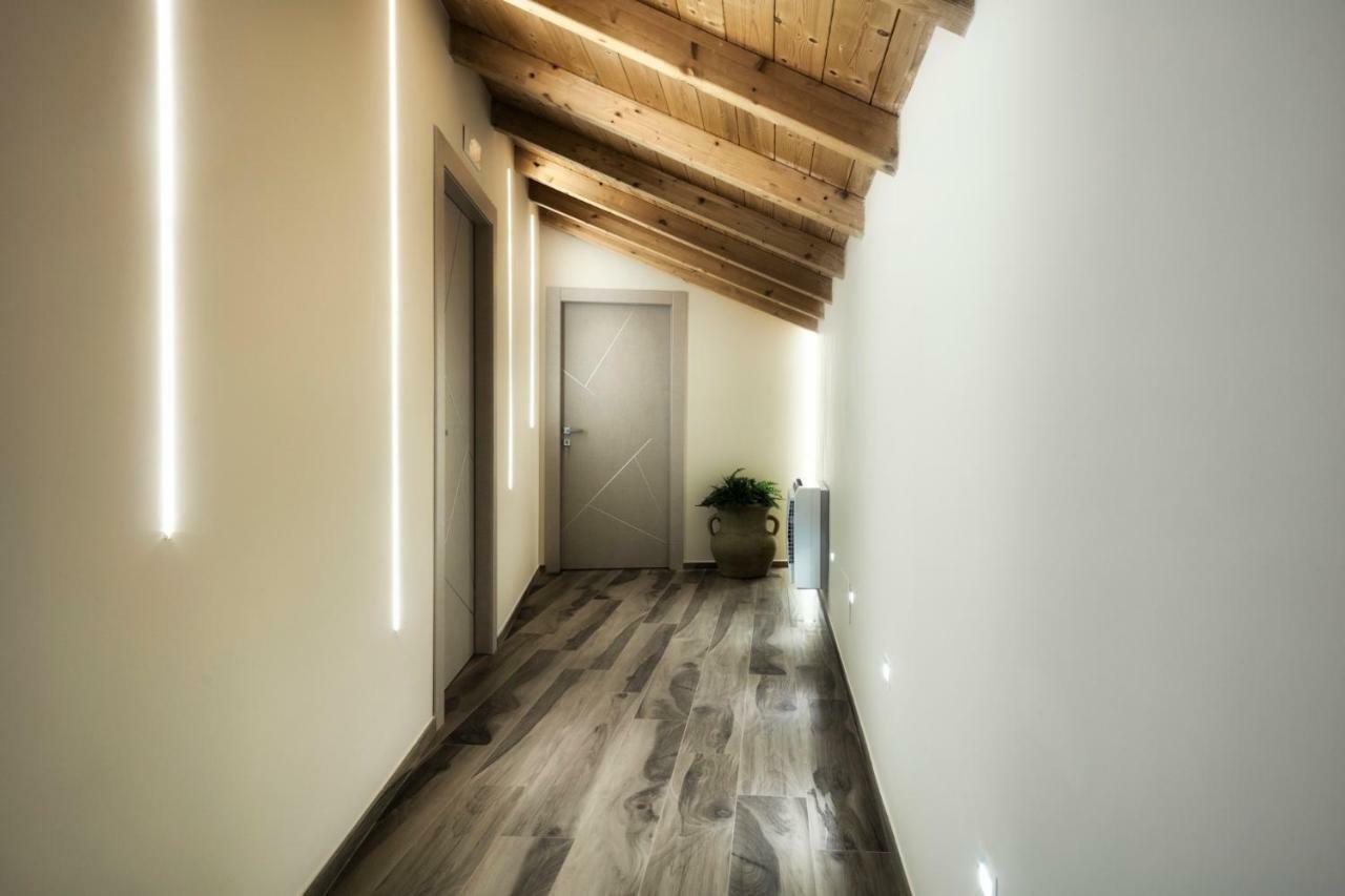 Palazzo Eugenia Suites Vasto Esterno foto