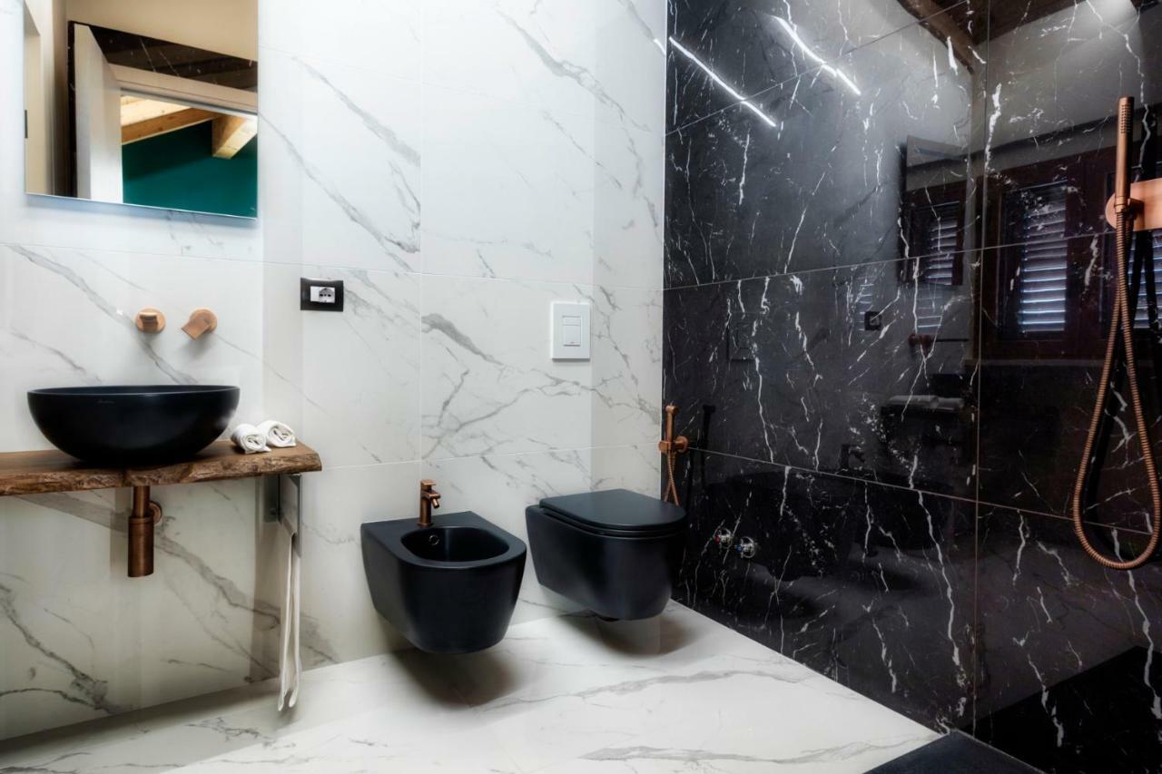 Palazzo Eugenia Suites Vasto Esterno foto